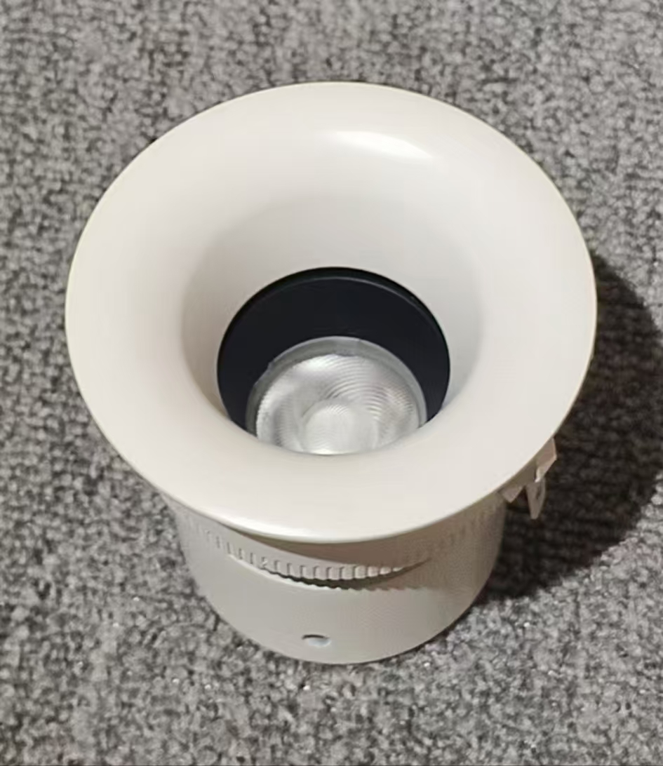 BLE Mesh Smart Spotlight